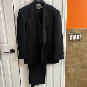 City Streets 3pc. Suit Set